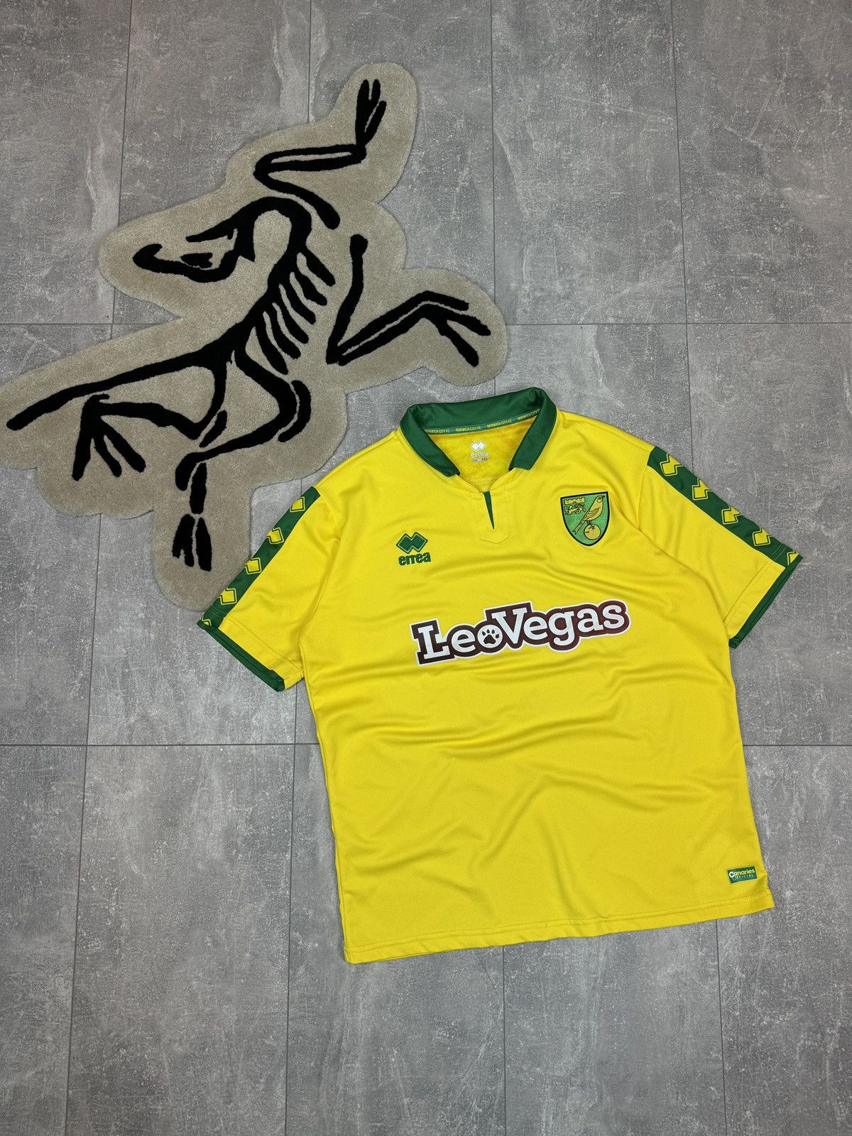 Errea Mens Vintage Errea Norwich City The Canaries T-shirt jersey Size US XXL / EU 58 / 5 - 1 Thumbnail