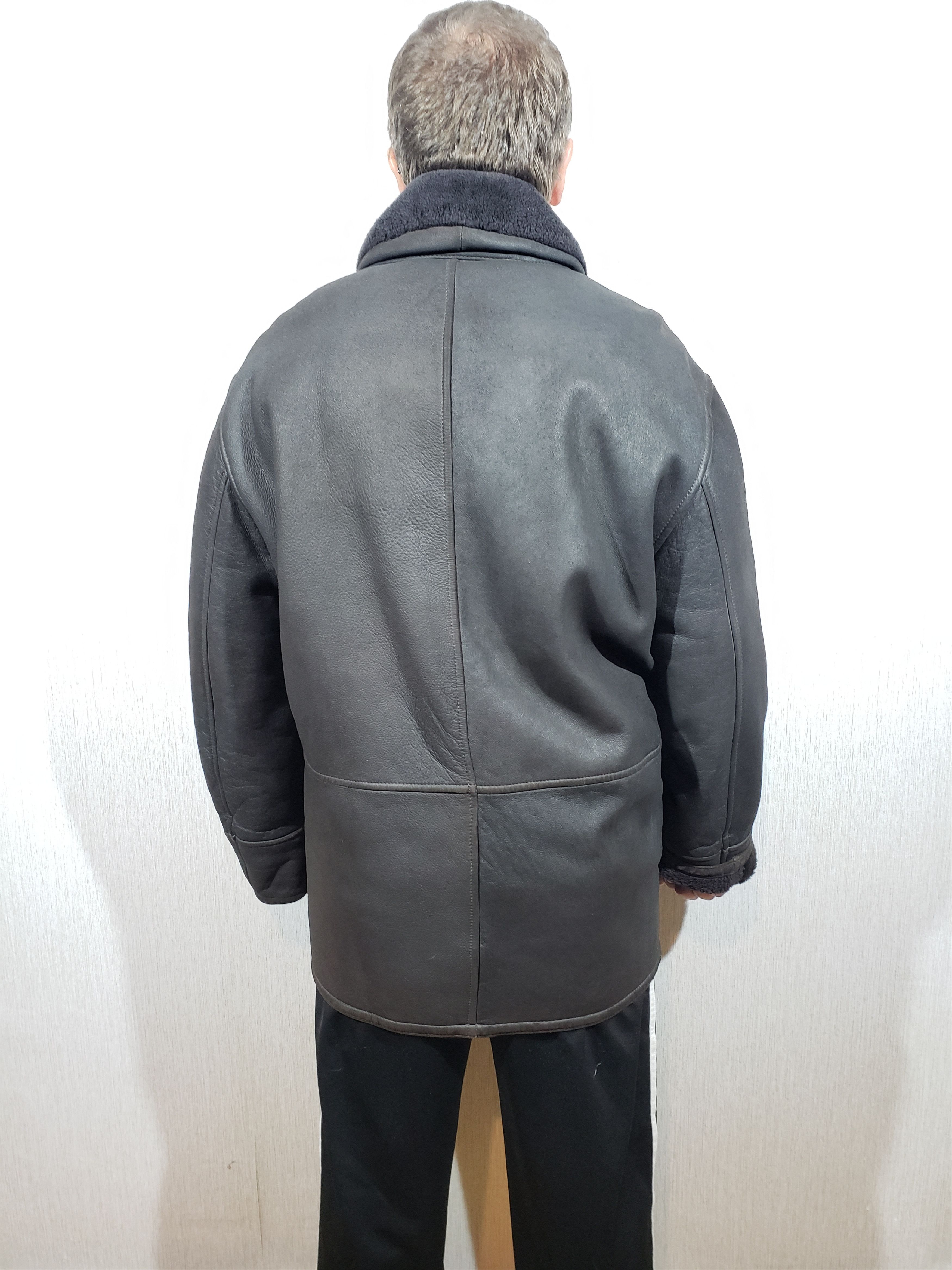 Other Stylish men's black sheepskin coat. Size US L / EU 52-54 / 3 - 4 Thumbnail