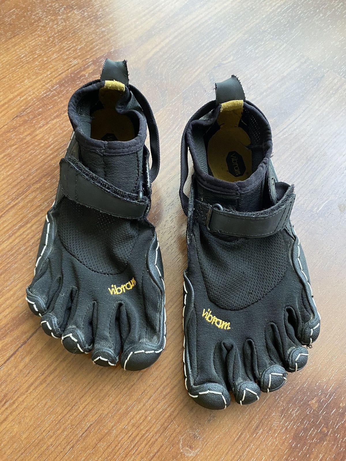 Vibram Vibram Five Fingers black shoes Size US 7 / IT 37 - 4 Thumbnail