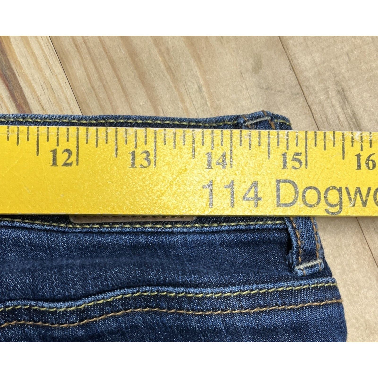 American Eagle Outfitters American Eagle Outfitters Jean Shorts Women’s 8 Distressed Size 30" / US 8 / IT 44 - 5 Thumbnail