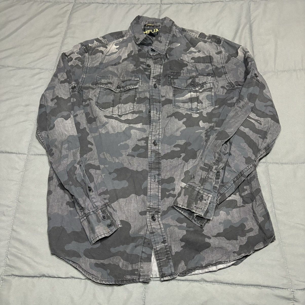 Helix Helix Shirt Men's Medium Camouflage Black Athletic Fit Size US M / EU 48-50 / 2 - 1 Thumbnail