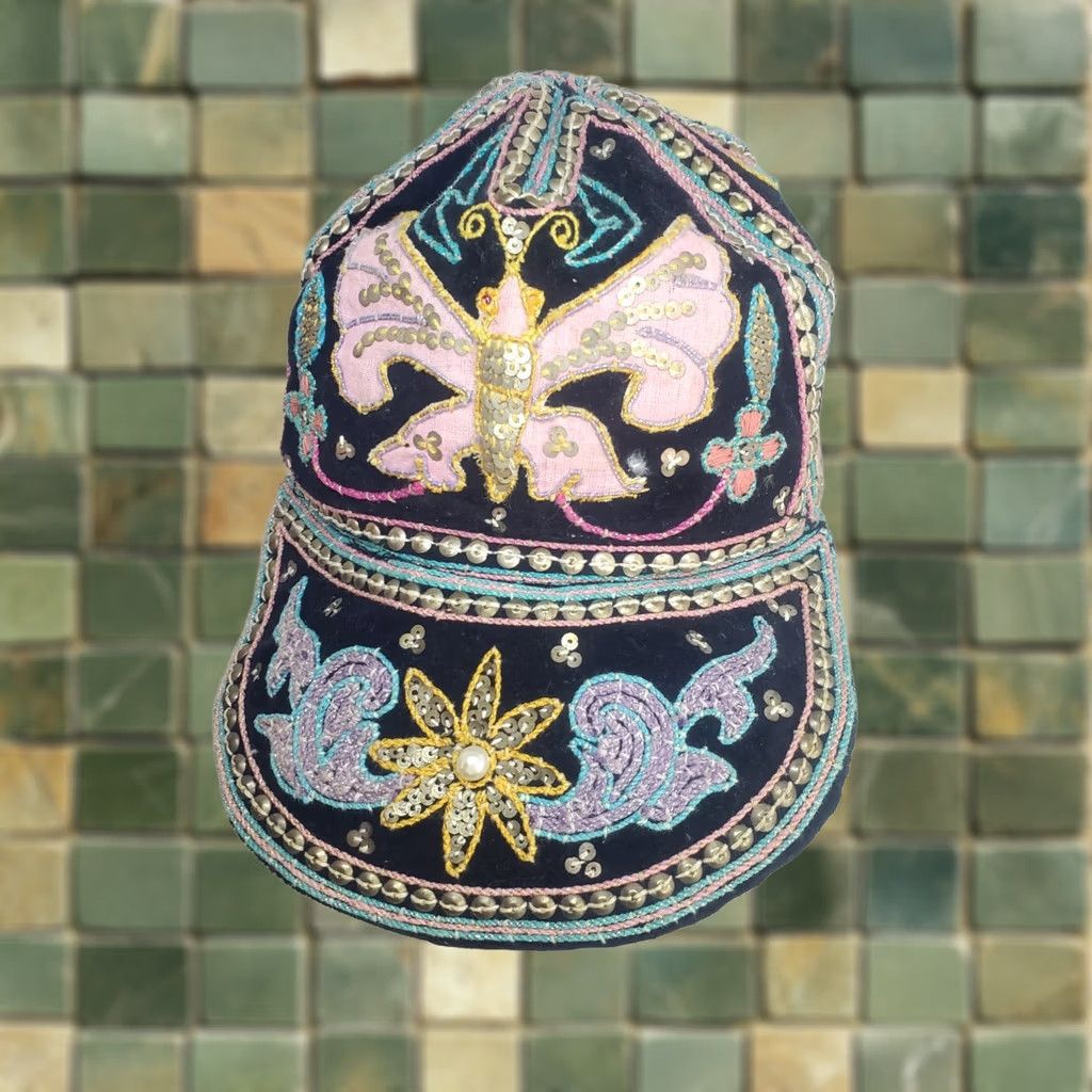 Vintage VINTAGE Beaded Aplique Wide Brim Baseball Cap Hat Burma Sz L Womens Size ONE SIZE - 1 Thumbnail