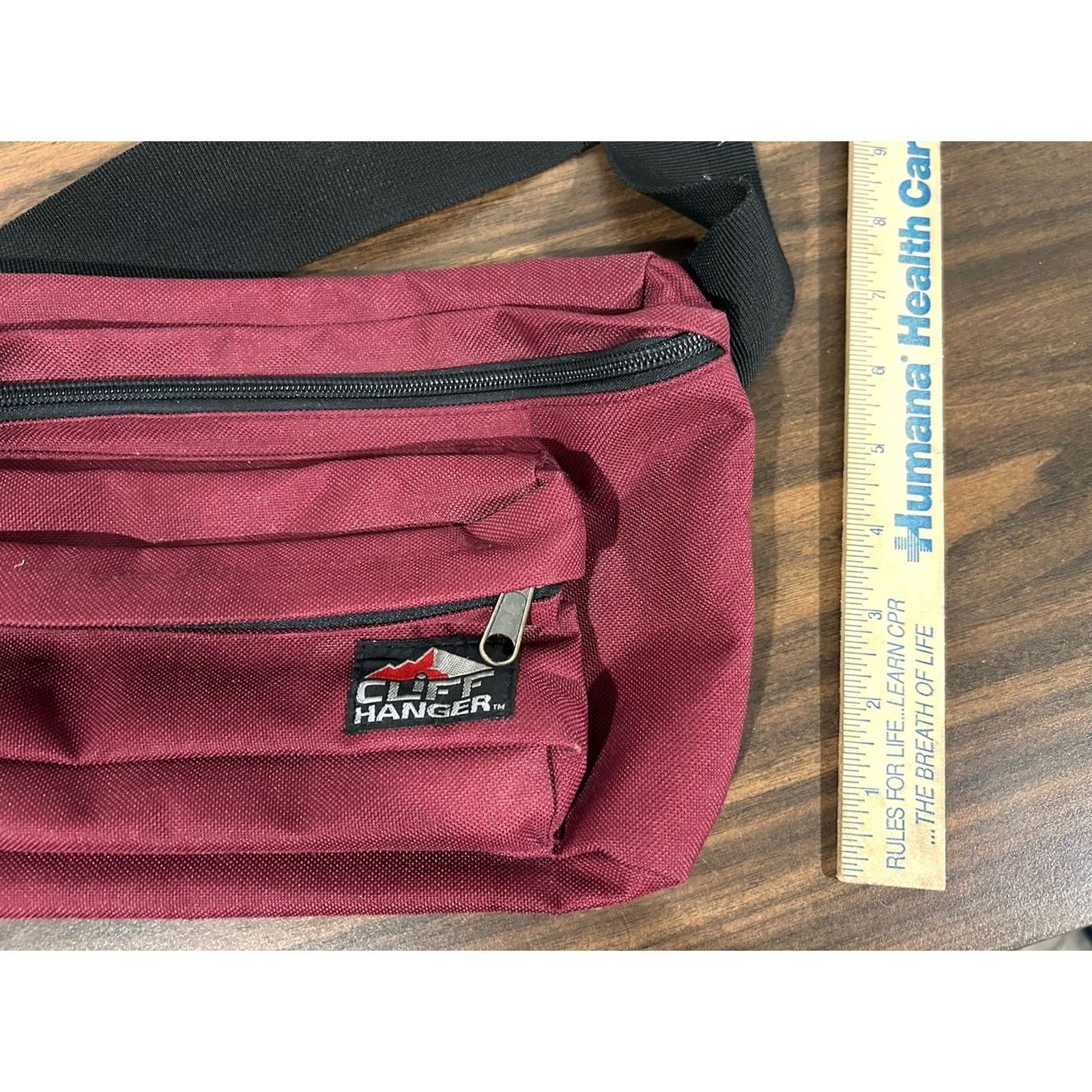 Vintage VINTAGE Cliff Hanger Burgundy 2 Pocket Adjustable Hip Waist Bag 90s Red Nylon Unisex Adult Messenger Cross Body Size ONE SIZE - 7 Thumbnail