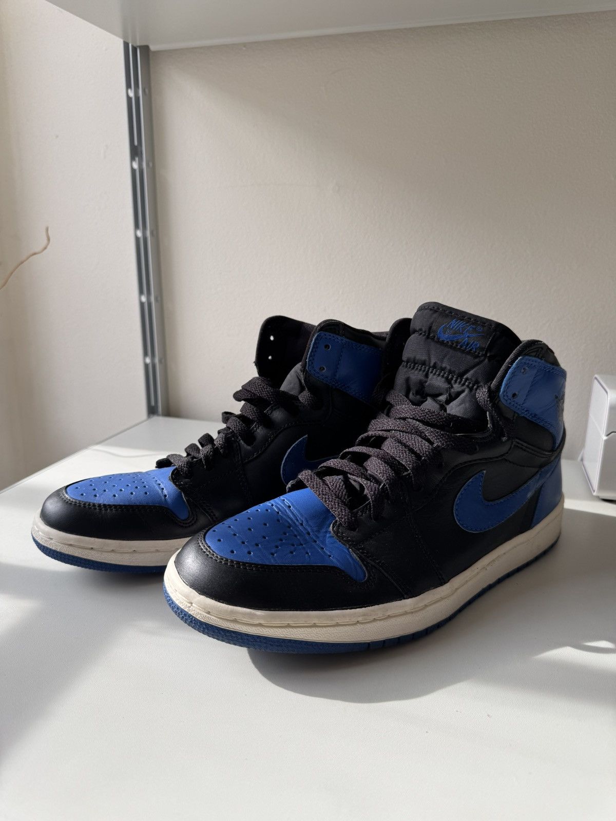 Nike Air JORDAN 1 Retro Royal 2001 OG Box Card Keychain Sz 9