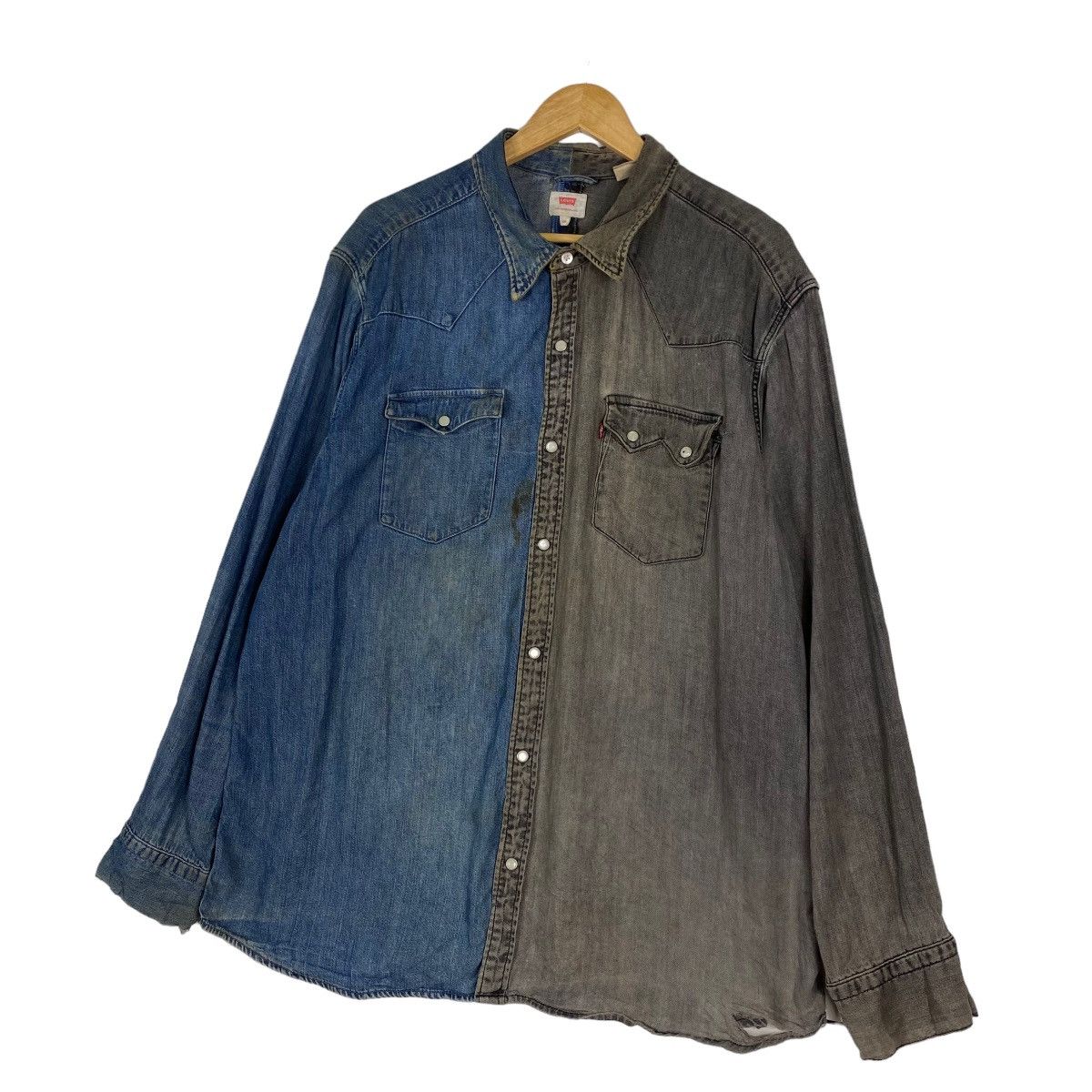 Levi's × Levi's Vintage Clothing LEVI'S TWO TONE RARE DESIGN LONGSLEEVE JEANS SHIRT Size US XL / EU 56 / 4 - 2 Thumbnail