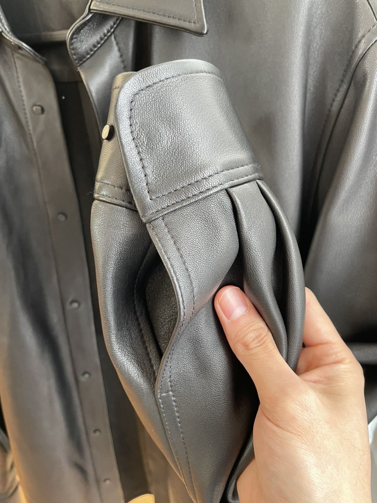 John Elliott John Elliott Black Leather Cloak Sz1/S Size US S / EU 44-46 / 1 - 7 Thumbnail