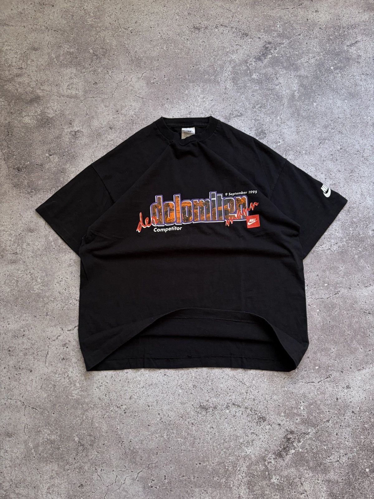 Nike Vintage Nike Dolomiten 1995 T-shirt Size US L / EU 52-54 / 3 - 1 Thumbnail