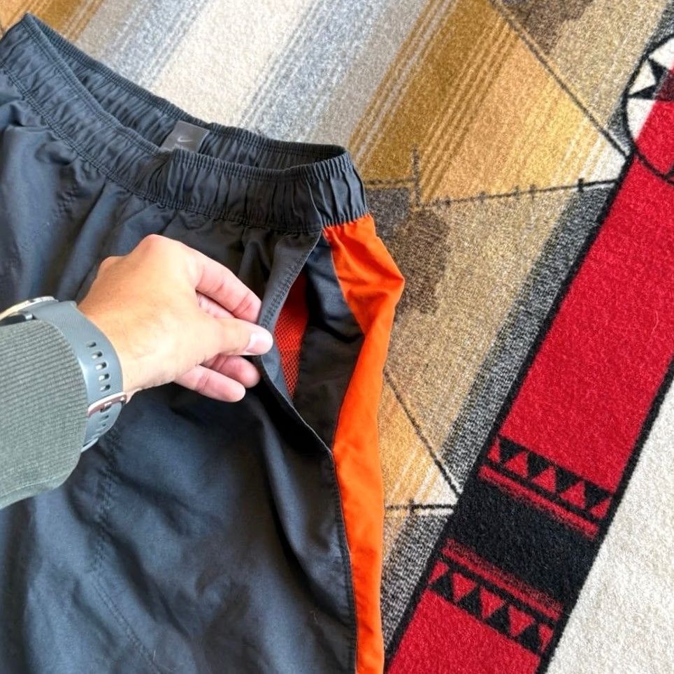 Nike VINTAGE Nike Board Shorts Swim Trunks Size Medium Gray Orange Liner Mens Y2K Size US 31 - 7 Thumbnail