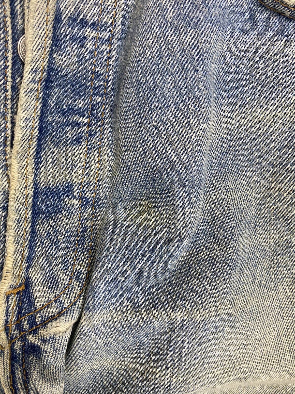 Levi's Vintage 90s Levis 501 Button Fly 311 Distressed Light Blue Size US 31 - 11 Thumbnail