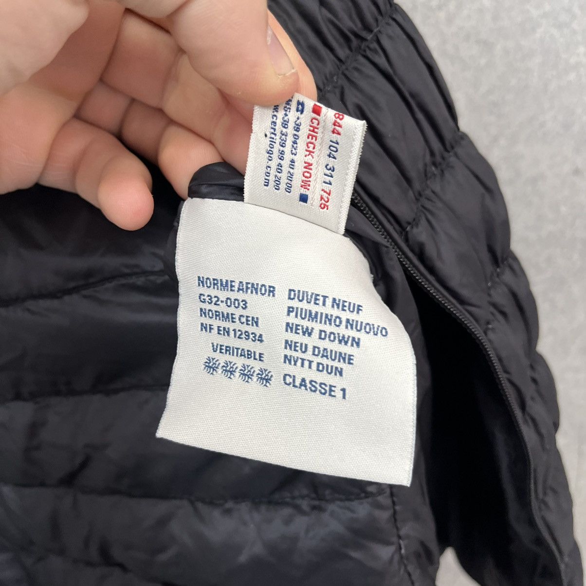 Moncler Moncler Vest Black Size US S / EU 44-46 / 1 - 14 Thumbnail