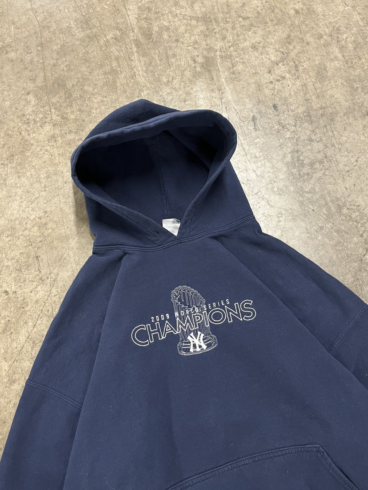 Vintage NY Yankees vintage boxy fit hoodie streetwear hype rare MLB Size US XXL / EU 58 / 5 - 4 Thumbnail