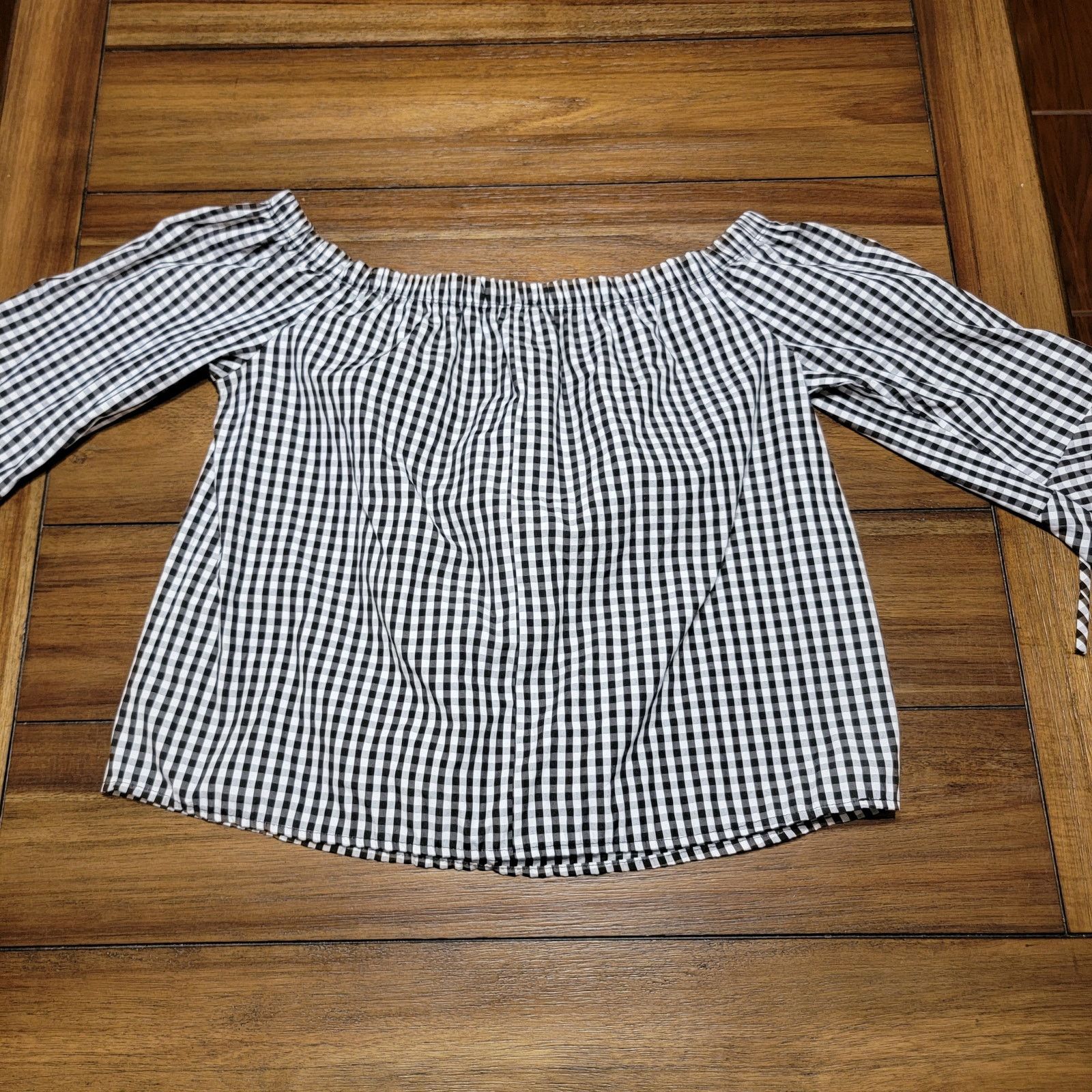 Other Charlotte Russe LS Crop Blouse w/ Flare Sleeves -Size Medium Size M / US 6-8 / IT 42-44 - 3 Thumbnail