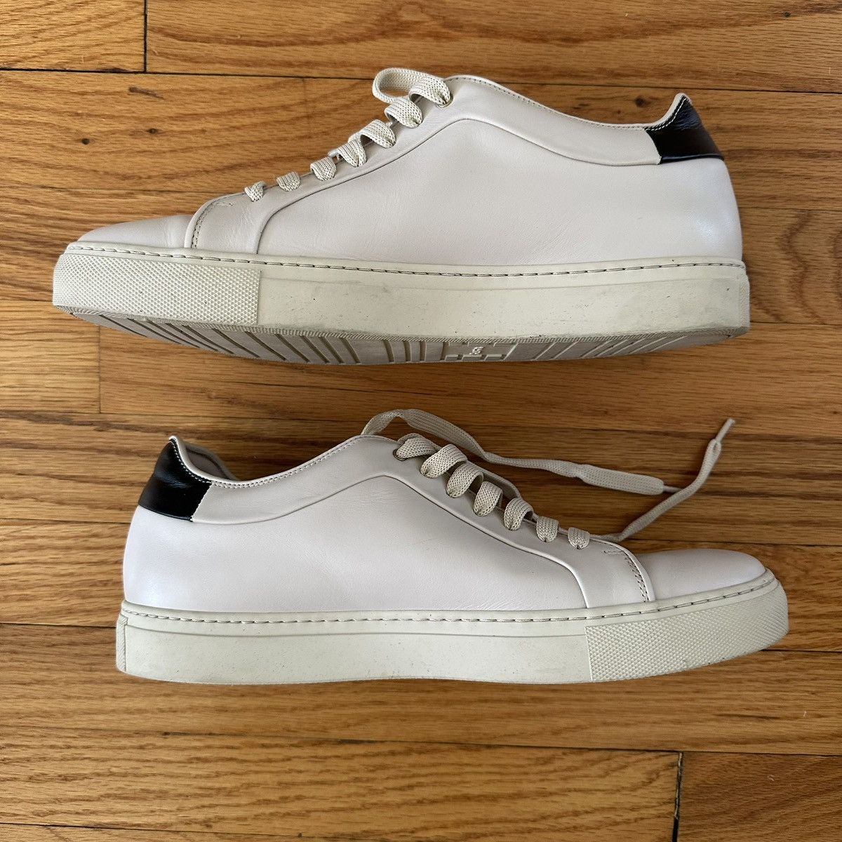 Paul Smith White and Black Paul Smith Sneakers Size US 10 / EU 43 - 2 Thumbnail