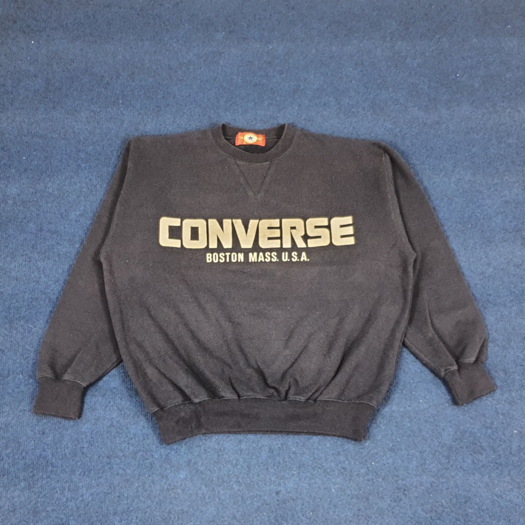 Converse Vintage Converse Boston Mass USA Chuck Taylor Sweatshirt Size US L / EU 52-54 / 3 - 1 Thumbnail