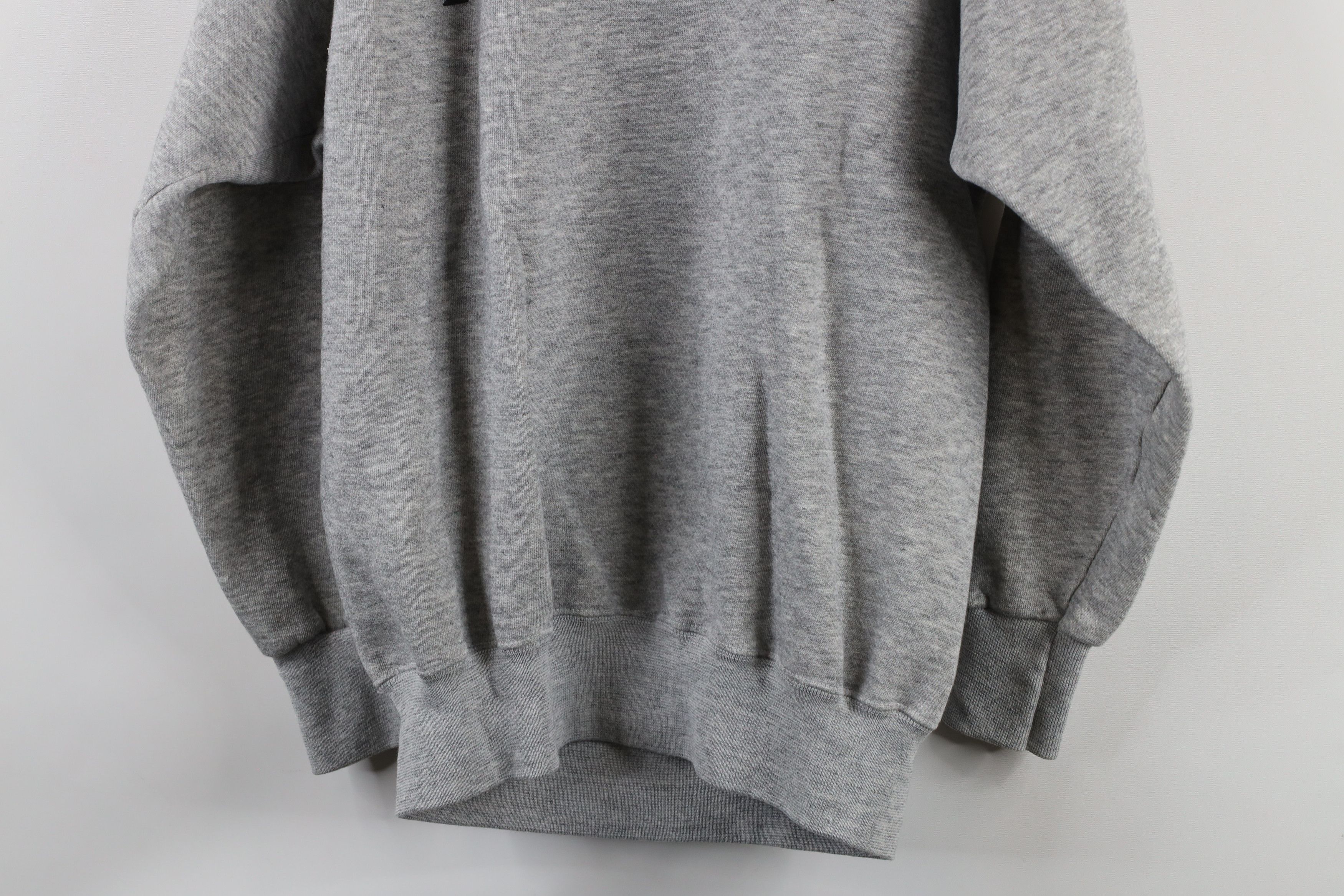 Vintage Vintage 80s Les Miserables Play Crewneck Sweatshirt Gray USA Size US L / EU 52-54 / 3 - 12 Thumbnail