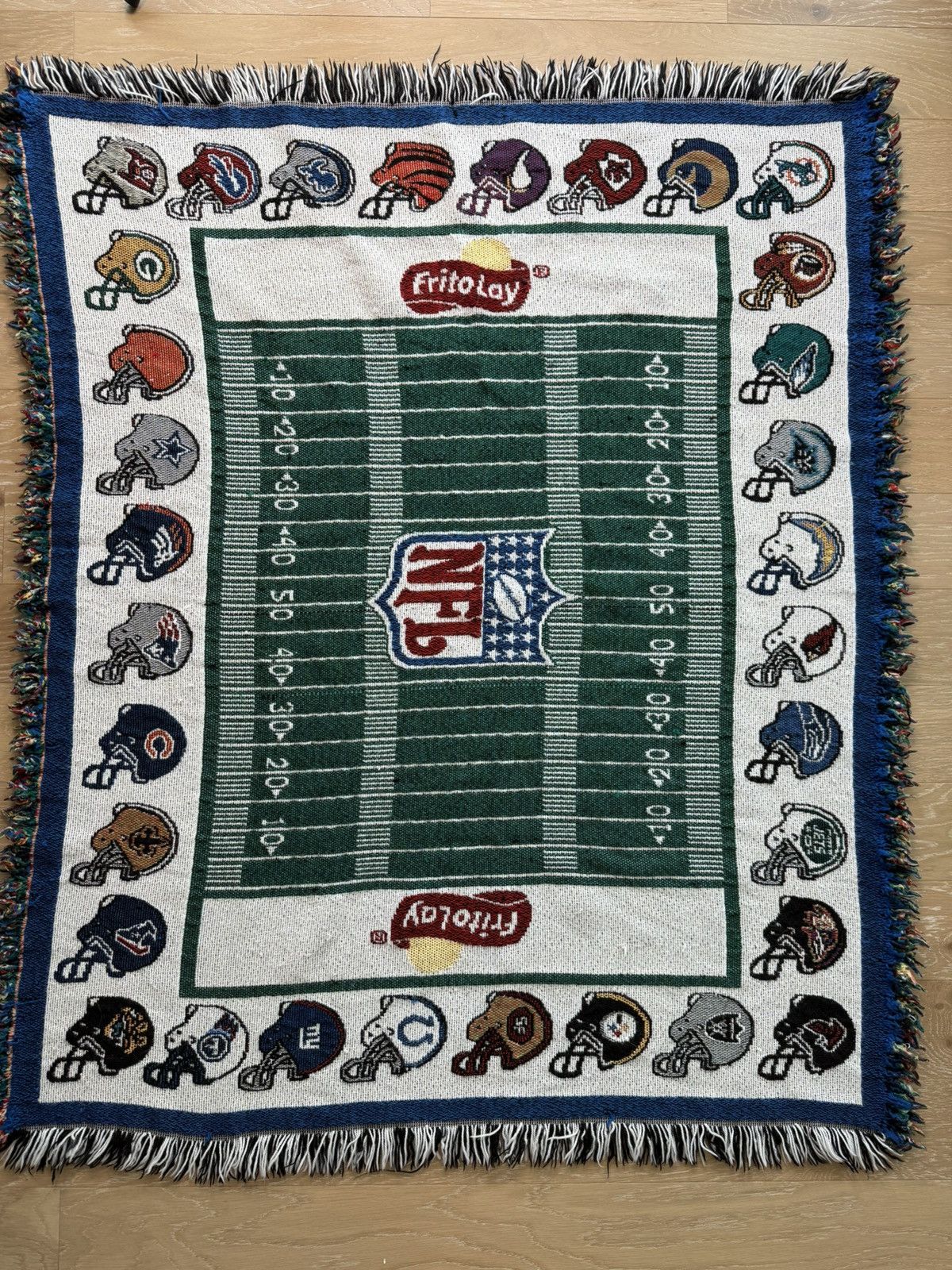 NFL Rare Vintage NFL Team Helmets Field Woven Throw Blanket Size ONE SIZE - 1 Thumbnail