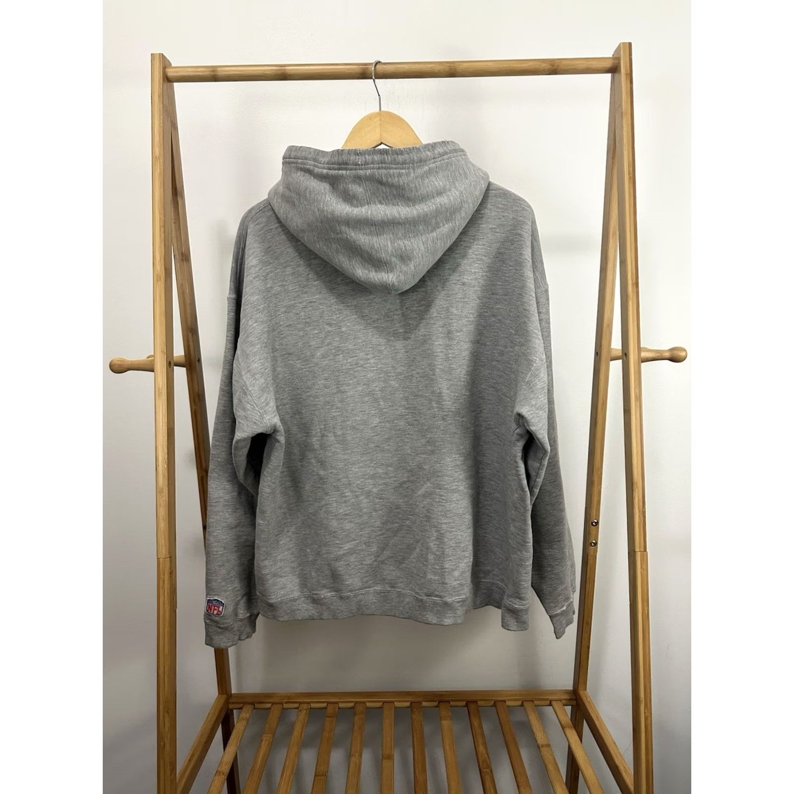 Reebok VTG Reebok Philadelphia Eagles NFL Thrashed Distressed Hoodie Sweatshirt L Men Gray Pullover Football Grunge NFL Mens Size US L / EU 52-54 / 3 - 2 Thumbnail