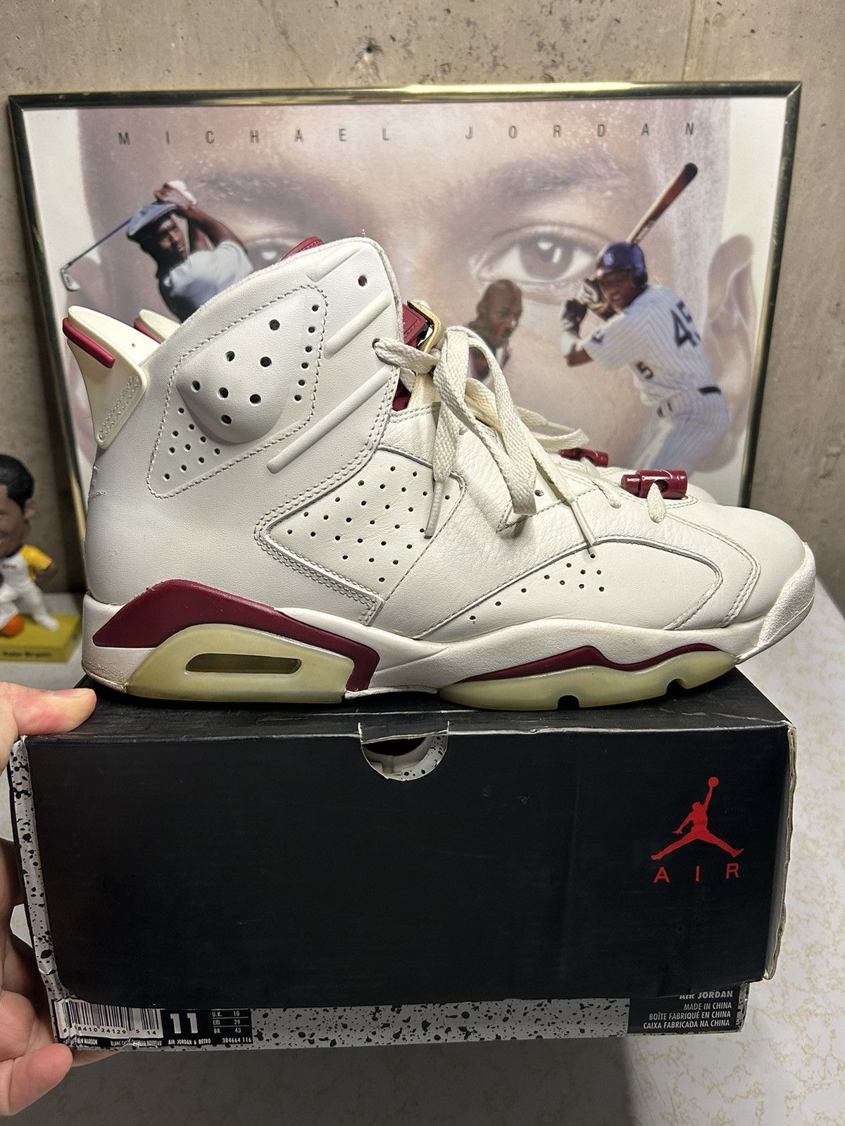 Nike Air‎ Jordan 6 Retro OG Maroon 2015 384664-116 Men\'s Size 10.5 Air Jordan 6 Retro Maroon (2015) - 384664-116 Raffles  main image 2