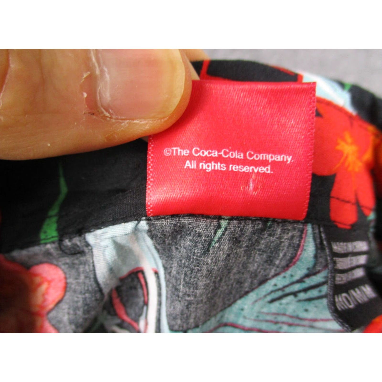 Vintage Coca-Cola Mens Hawaiian Shirt Medium Coke Bottles Floral One Pocket Button-Up Shirt Size US M / EU 48-50 / 2 - 7 Thumbnail