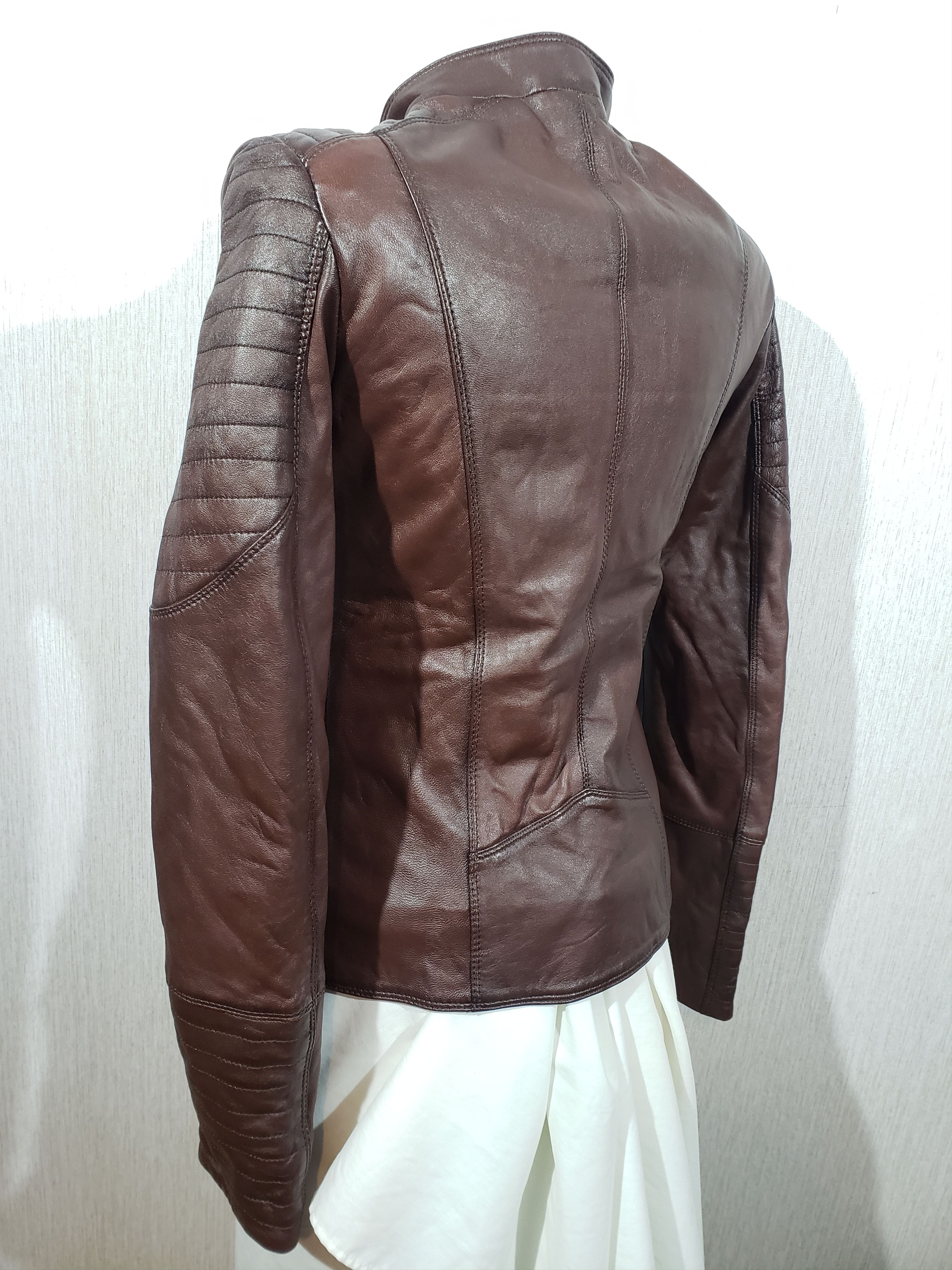 Designer Women's leather jacket made of genuine brown leather. Size S / US 4 / IT 40 - 5 Thumbnail