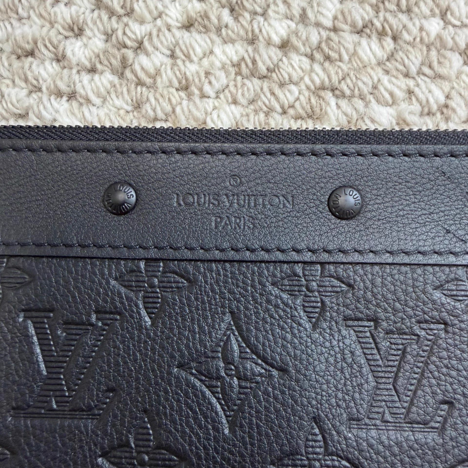 Louis Vuitton LOUIS VUITTON Pochette ToGo Men Black Leather Trim Zip Size ONE SIZE - 4 Thumbnail