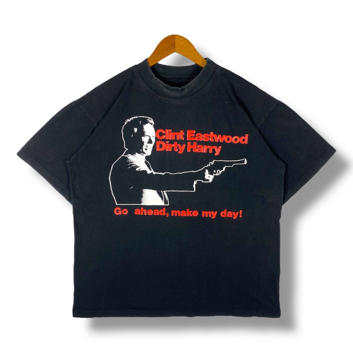 Vintage Vintage 90's DIRTY HARRY Clint Eastwood Movie Tee Shirt Size US XL / EU 56 / 4 - 1 Thumbnail