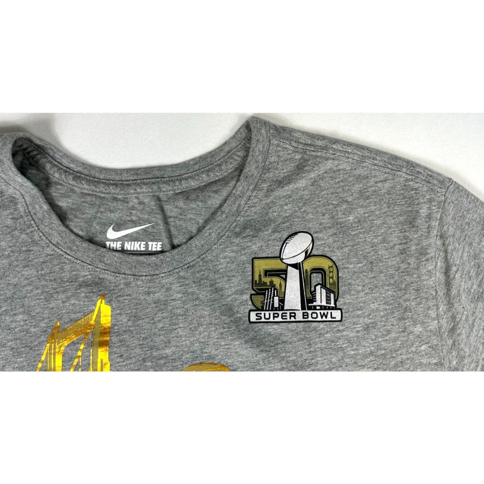 Nike Nike The Nike Tee T-Shirt XL Athletic Slim Fit Short Sleeve Crew Neck Gray Men's Sports Football SB50 2016 Size US XL / EU 56 / 4 - 4 Thumbnail