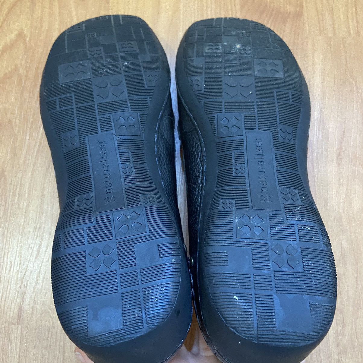 Naturalizer Naturalizer Women’s Black Slip On Shoes Size 10W Size US 10 / IT 40 - 6 Thumbnail