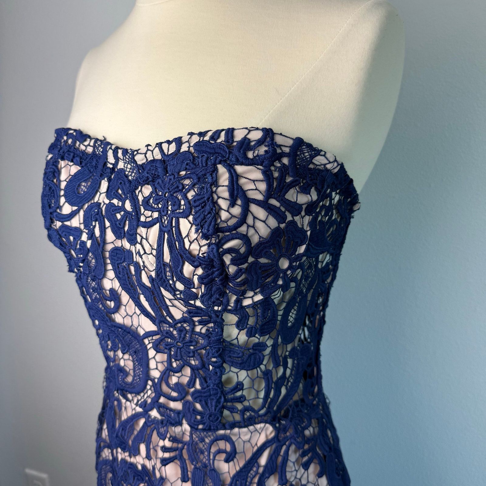 Nordstrom NWT Olivaceous Dress, Navy Blue Lace, Strapless, Sz L Size L / US 10 / IT 46 - 2 Thumbnail