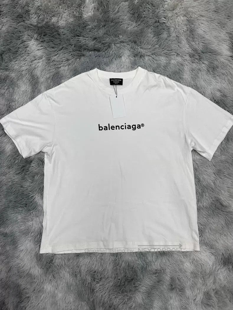 Balenciaga Balenciaga Email Logo White Short Sleeve Size US L / EU 52-54 / 3 - 1 Thumbnail