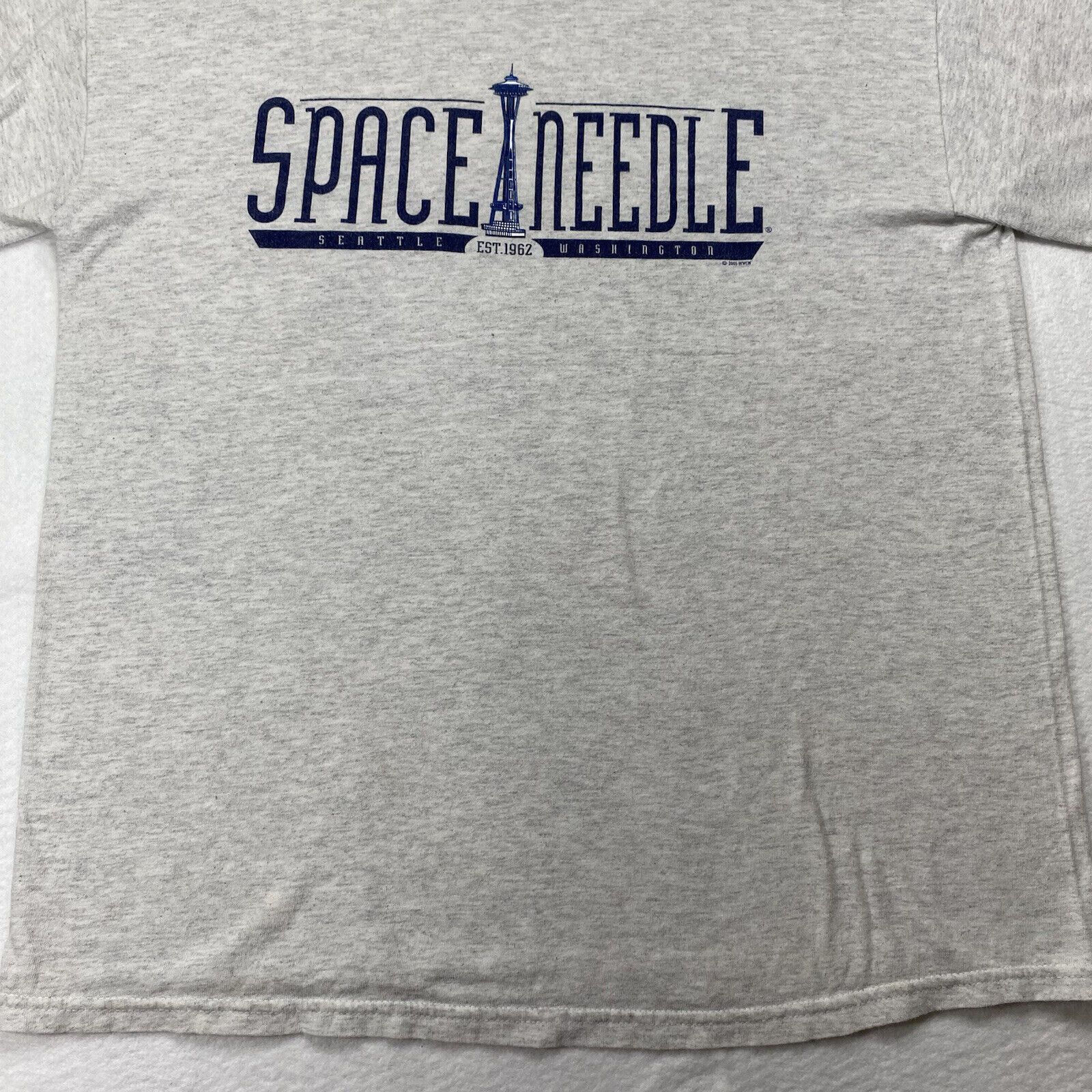Gildan Seattle Washington Space Needle White Graphic T Shirt Size US M / EU 48-50 / 2 - 5 Thumbnail