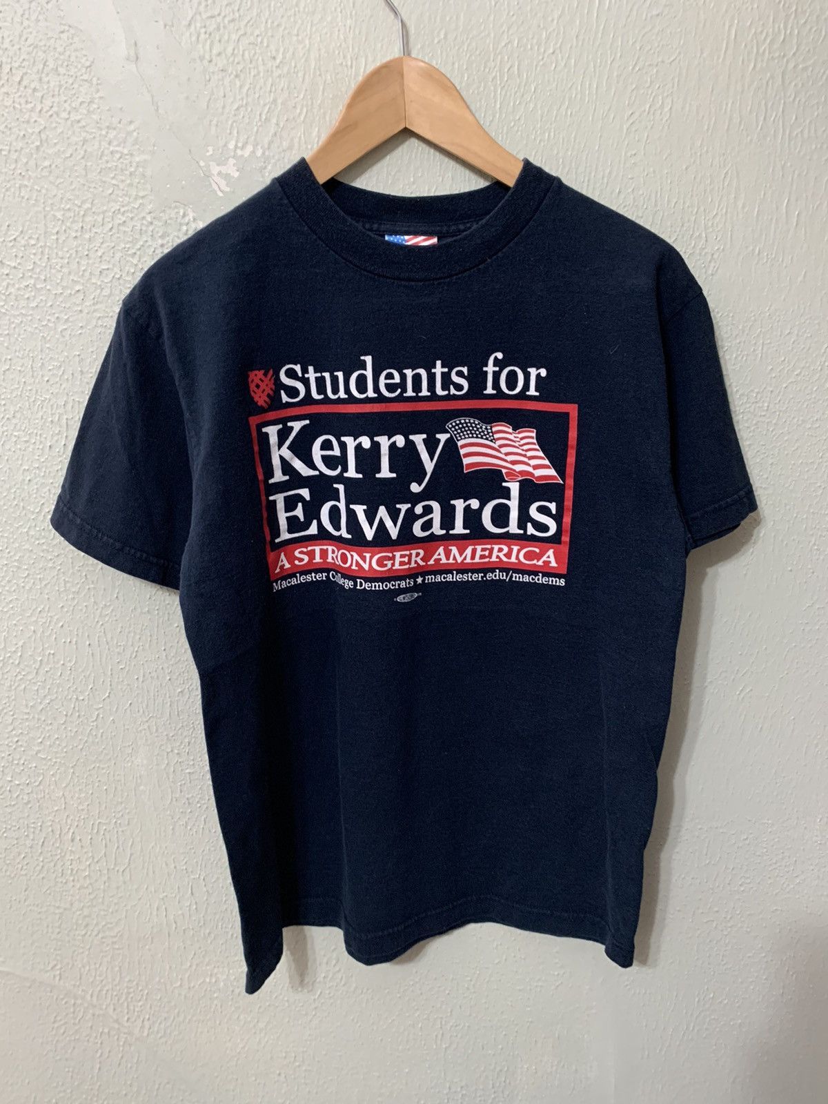 Vintage Vintage College Dems Kerry Edwards Tee Size US M / EU 48-50 / 2 - 1 Thumbnail