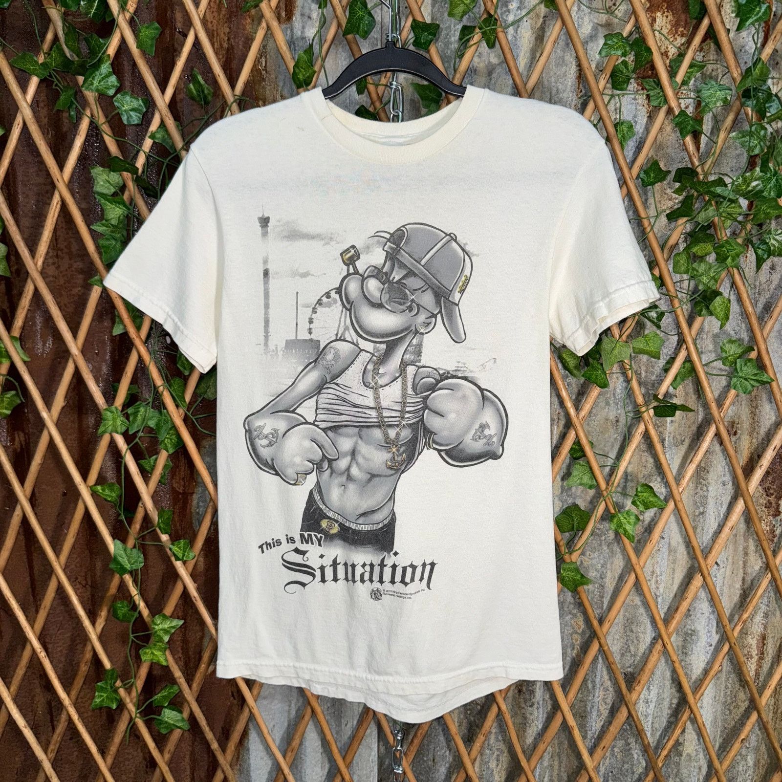 Vintage Vintage Y2K Popeye cartoon 2010s jersey shore parody t-shirt Size US S / EU 44-46 / 1 - 1 Thumbnail