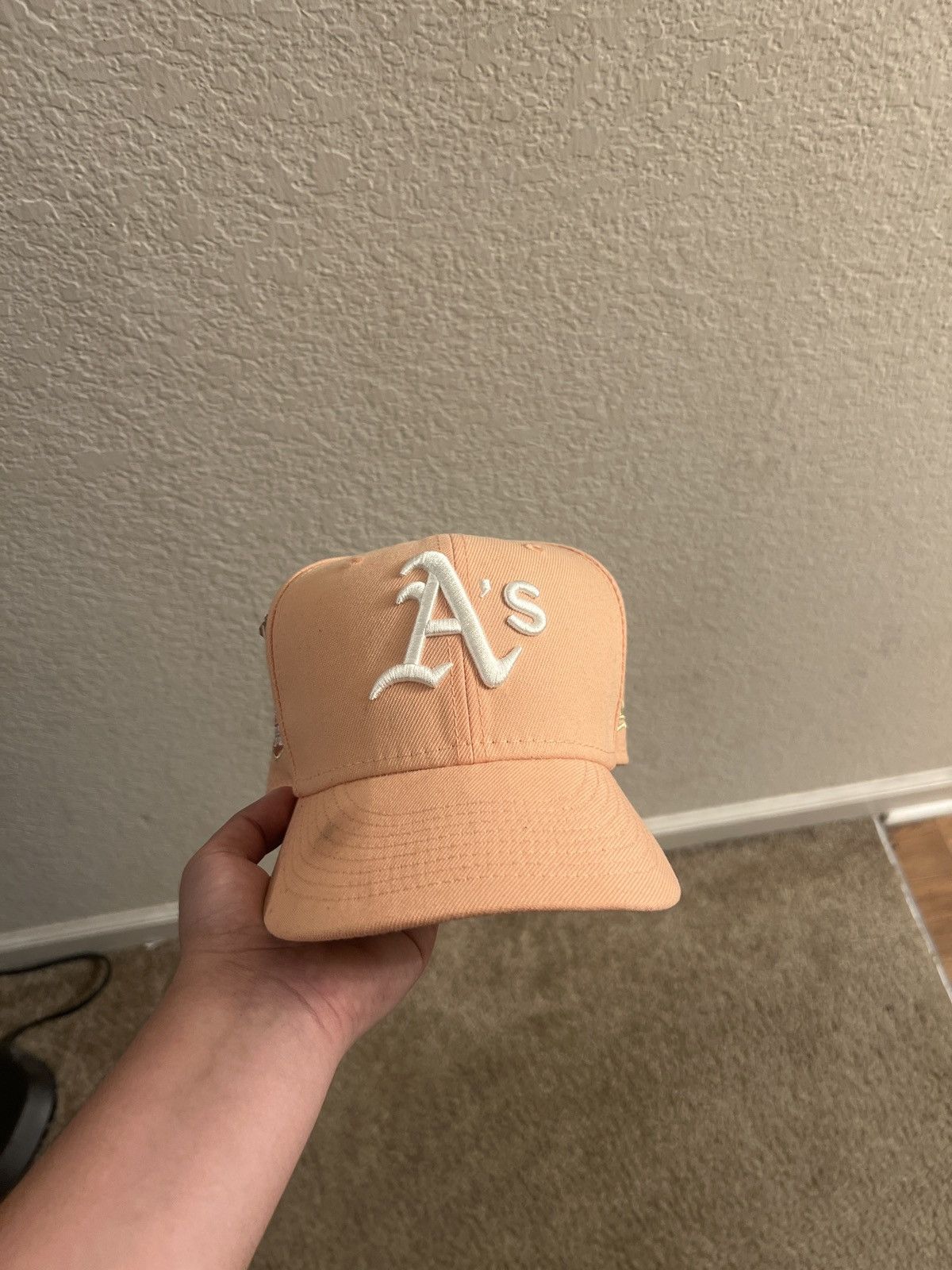 Lids Pink A’s Fitted 7 1/4 Size ONE SIZE - 1 Thumbnail