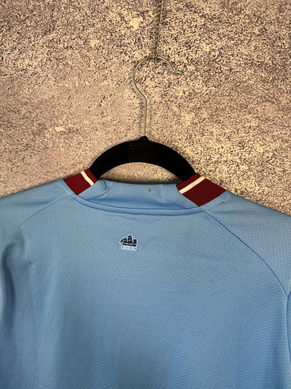 Puma Woman's Vintage Manchester City 2022/23 Puma Jersey Size US L / EU 52-54 / 3 - 11 Thumbnail