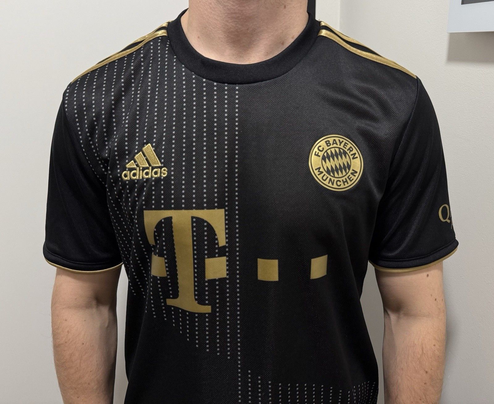 Adidas DDP Fc Bayern Munich 2021 2022 Away Soccer Jersey Shirt Size US M / EU 48-50 / 2 - 4 Thumbnail