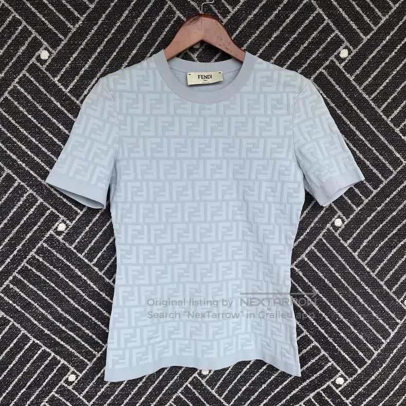 Fendi Fendi Letter print round neck intermittent knit sweater/li Size XS / US 0-2 / IT 36-38 - 1 Thumbnail