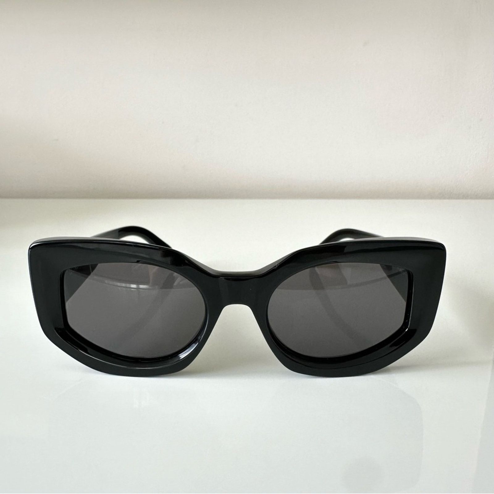 Celine NEW!!! Celine Sunglasses CL40277I 01A Authentic Retail 480$ Size ONE SIZE - 2 Thumbnail