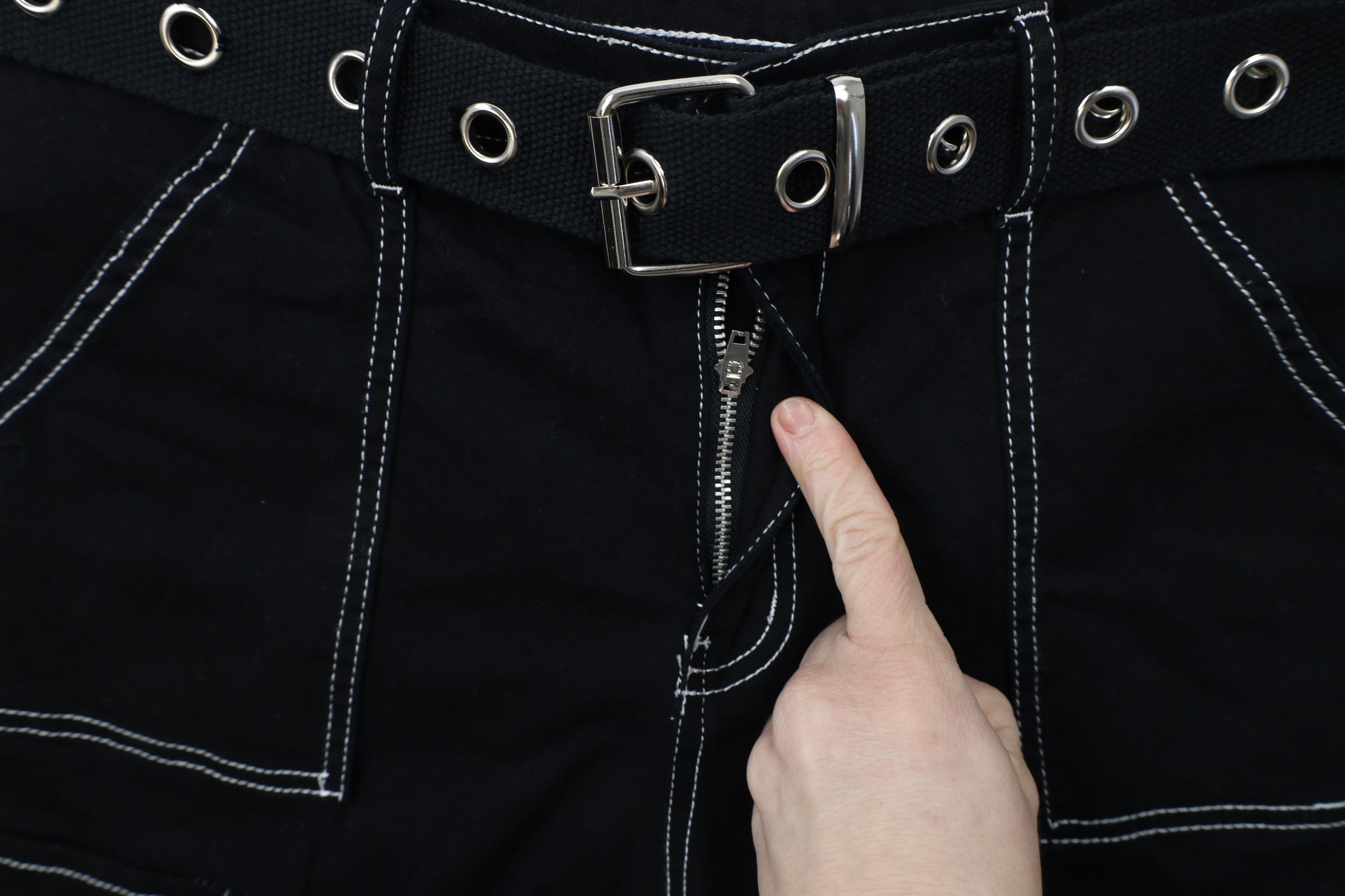Vintage Vintage 90s Y2K Streetwear Goth Skater Wide Leg Cargo Jeans Size 32" / US 10 / IT 46 - 5 Thumbnail