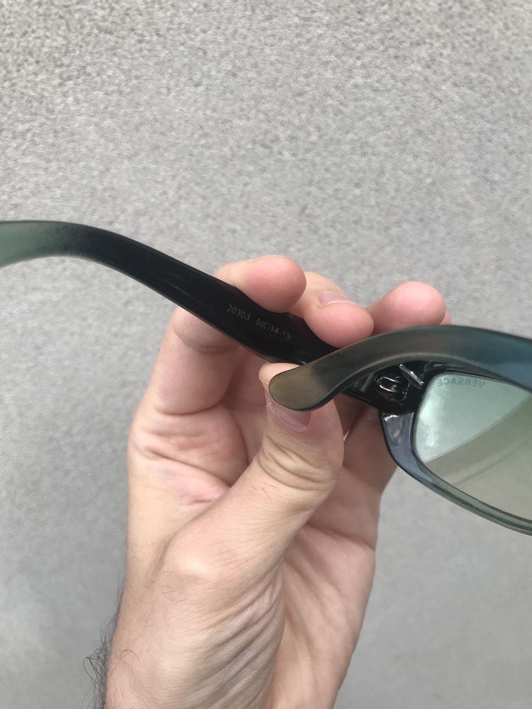 Versace Vintage Versace Medusa Logo Sunglasses Size ONE SIZE - 7 Thumbnail