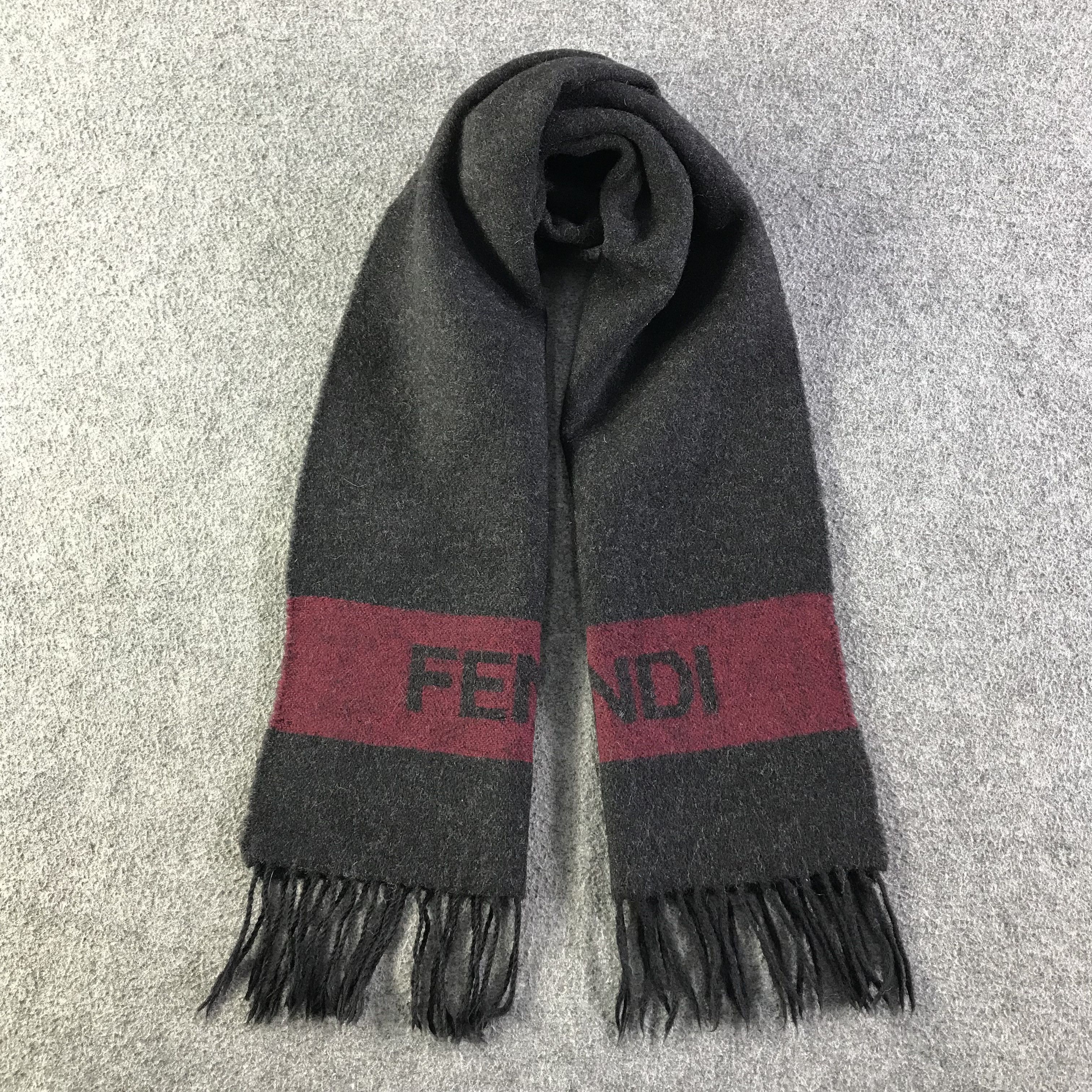 Fendi Fendi Wool Scarf / Muffler / Neckwear SS1467 Size ONE SIZE - 1 Thumbnail