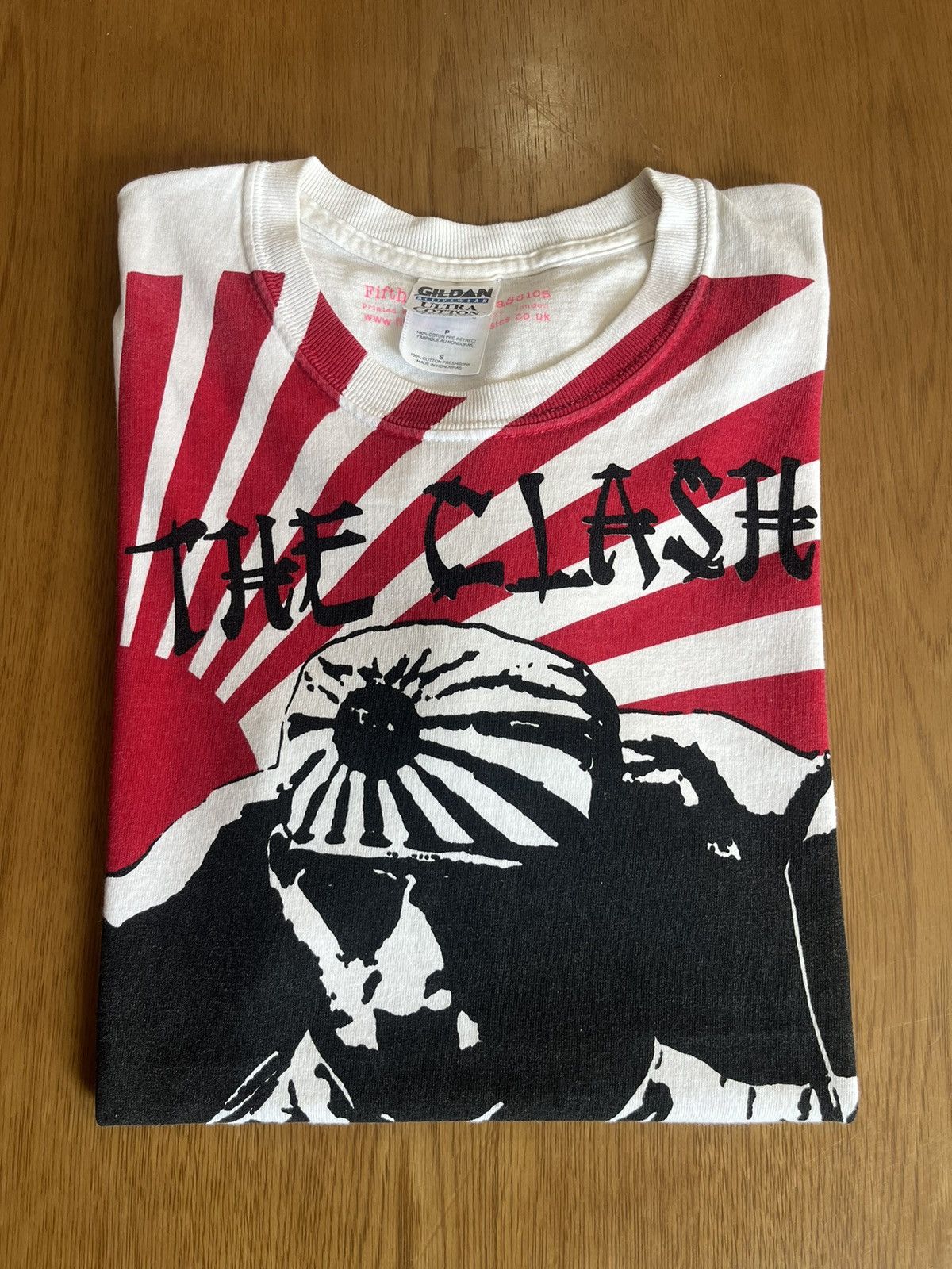 Band Tees Vtg THE CLASH Fifth Column Classics 00’s Tshirt Size US S / EU 44-46 / 1 - 1 Thumbnail