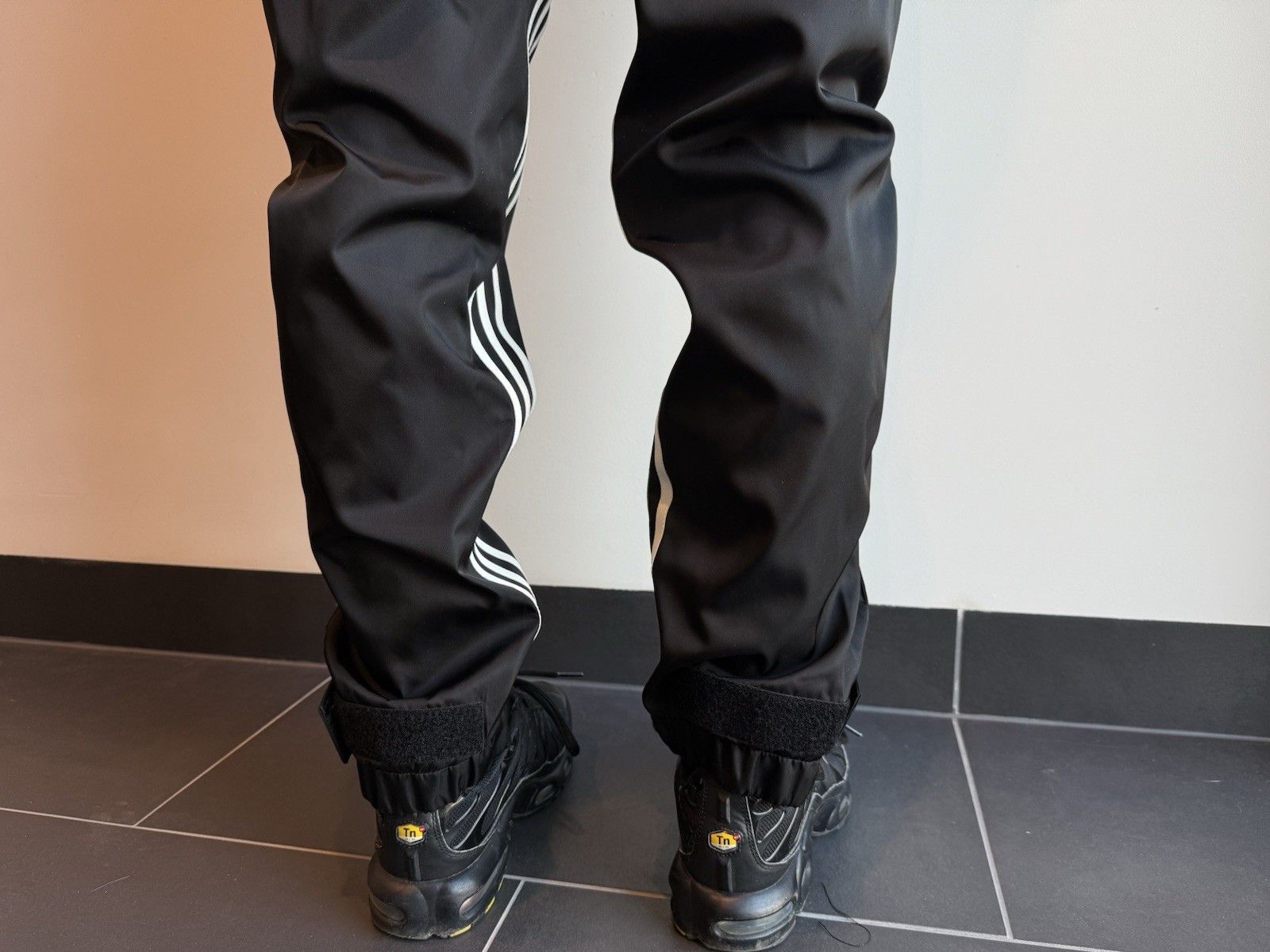 Adidas × Prada DDP Prada x Adidas Original Re-Nylon Pants Black Size XS Size US 30 / EU 46 - 20 Thumbnail