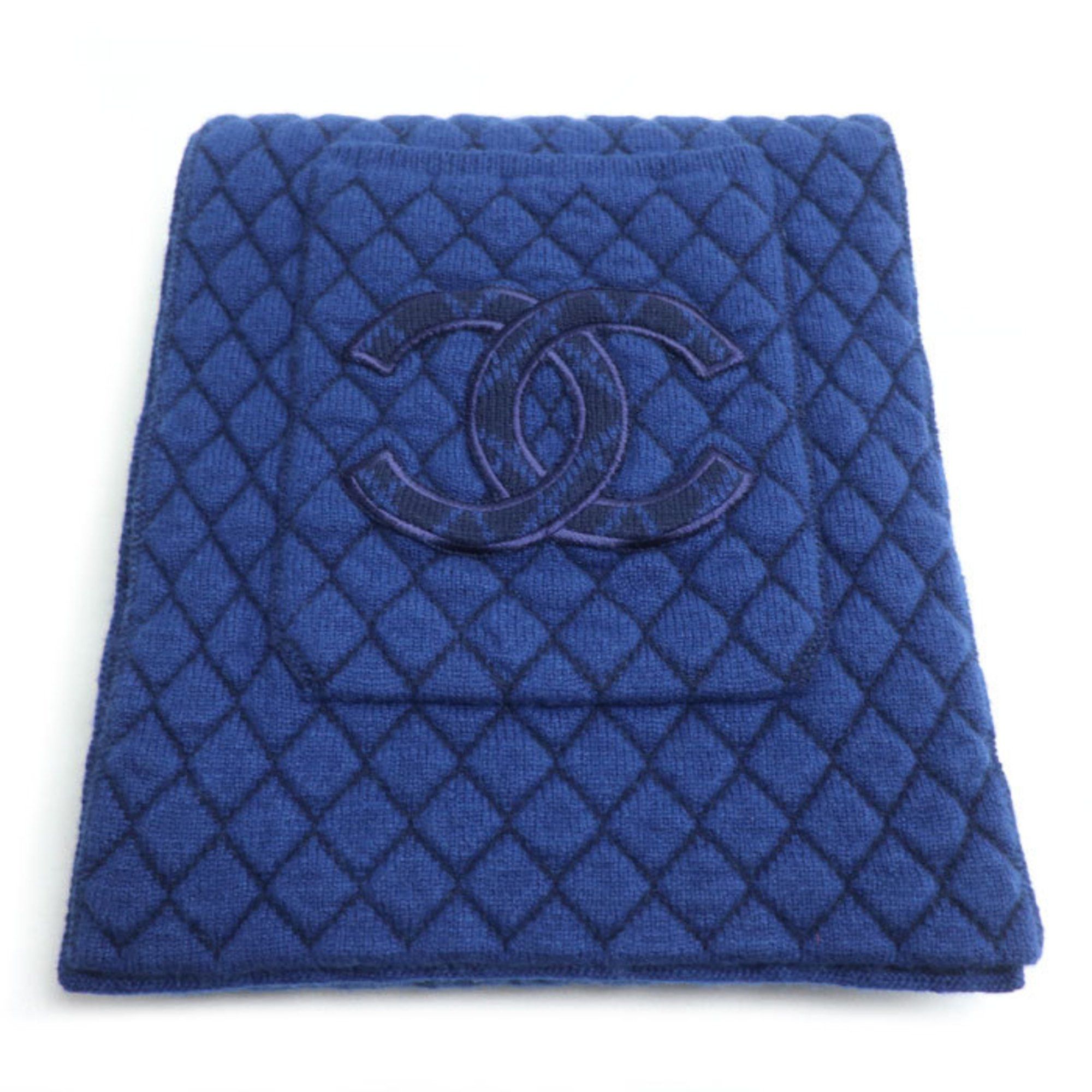 Chanel CHANEL Large Quilted Scarf with Pocket, Blue, Women's Size ONE SIZE - 1 Thumbnail