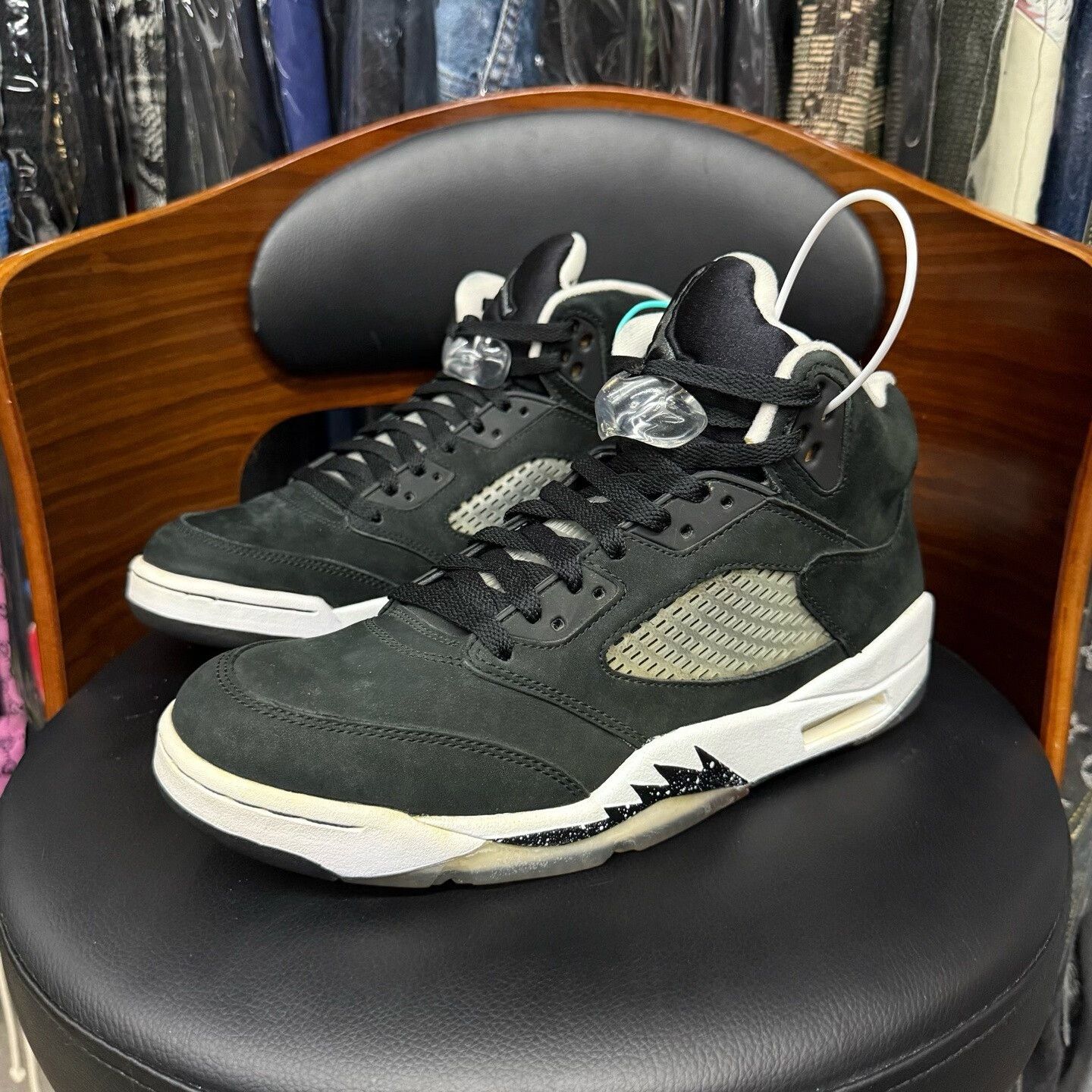 Nike Nike AJ5 Black Lowtop Sneakers 43 Men Size US 10 / EU 43 - 1 Thumbnail