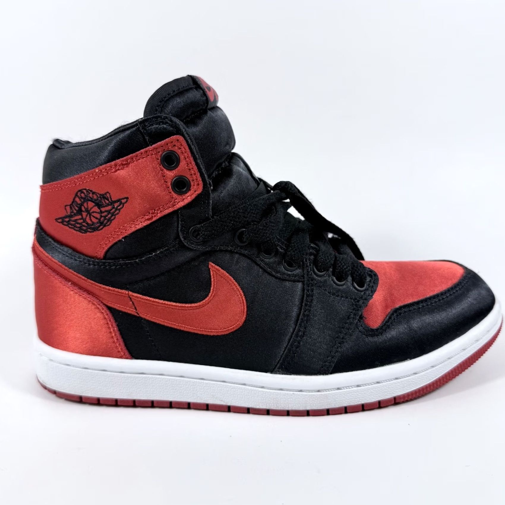 Nike Nike Air Jordan 1 High OG Satin Bred Sneakers Women's Red/Black High Top 7 Size M / US 6-8 / IT 42-44 - 2 Thumbnail