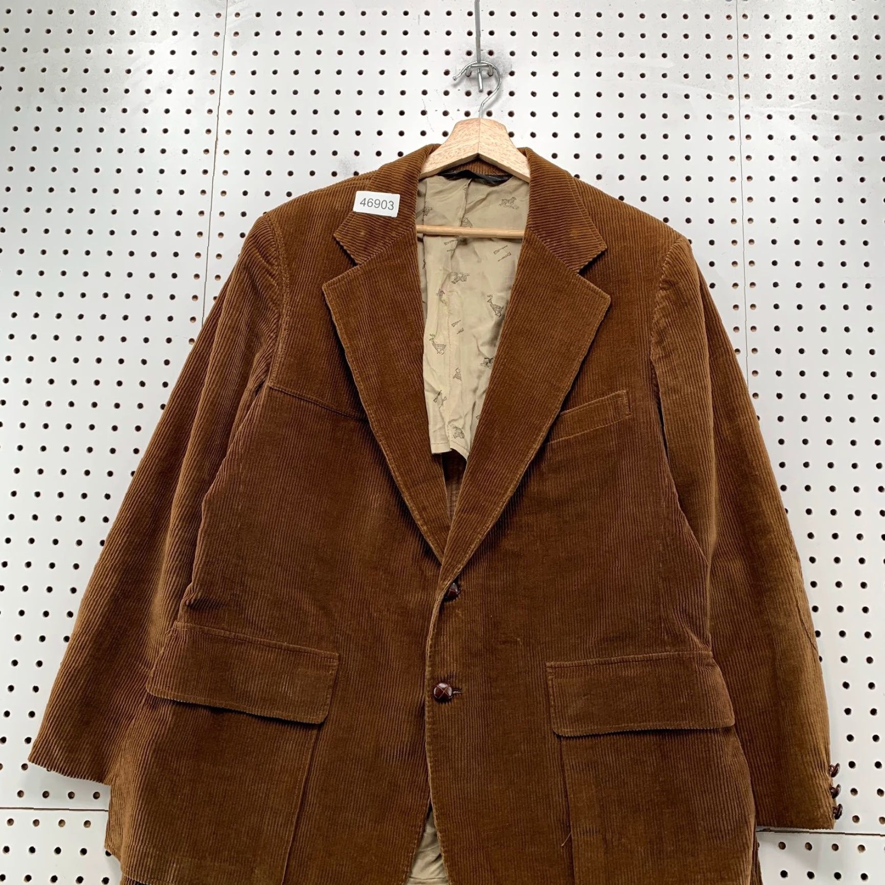 Vintage Vintage Cricketeer Corduroy Sport Coat Blazer Mens 42 Brown Heavyweight USA Blazer 60s 70s Mens Size 42R - 5 Thumbnail