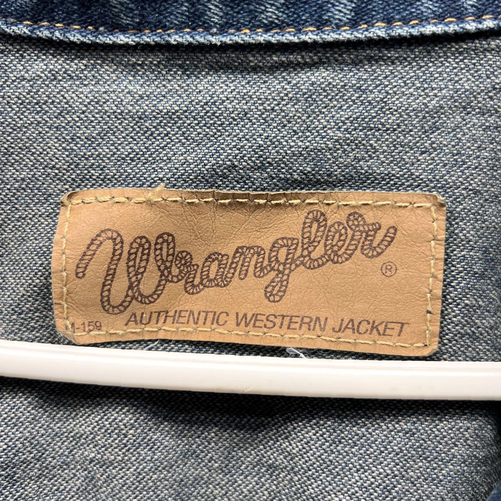 Wrangler VINTAGE Wrangler Denim Jacket Mens L Blue Denim Button M-159 Western Trucker USA 90s Mens Size US L / EU 52-54 / 3 - 2 Thumbnail