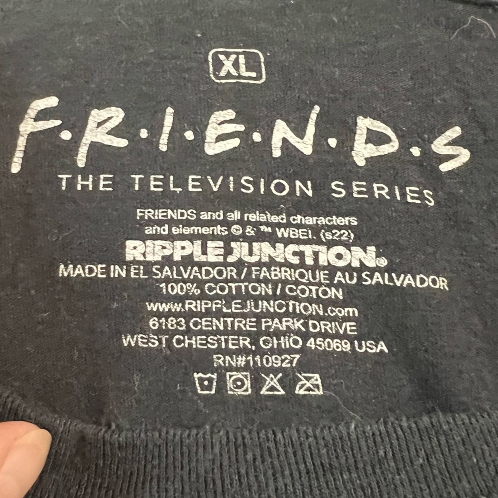 Ripple Junction FRIENDS The One With the Cop Pivot couch Ross Rachel mens XL Size US XL / EU 56 / 4 - 4 Thumbnail