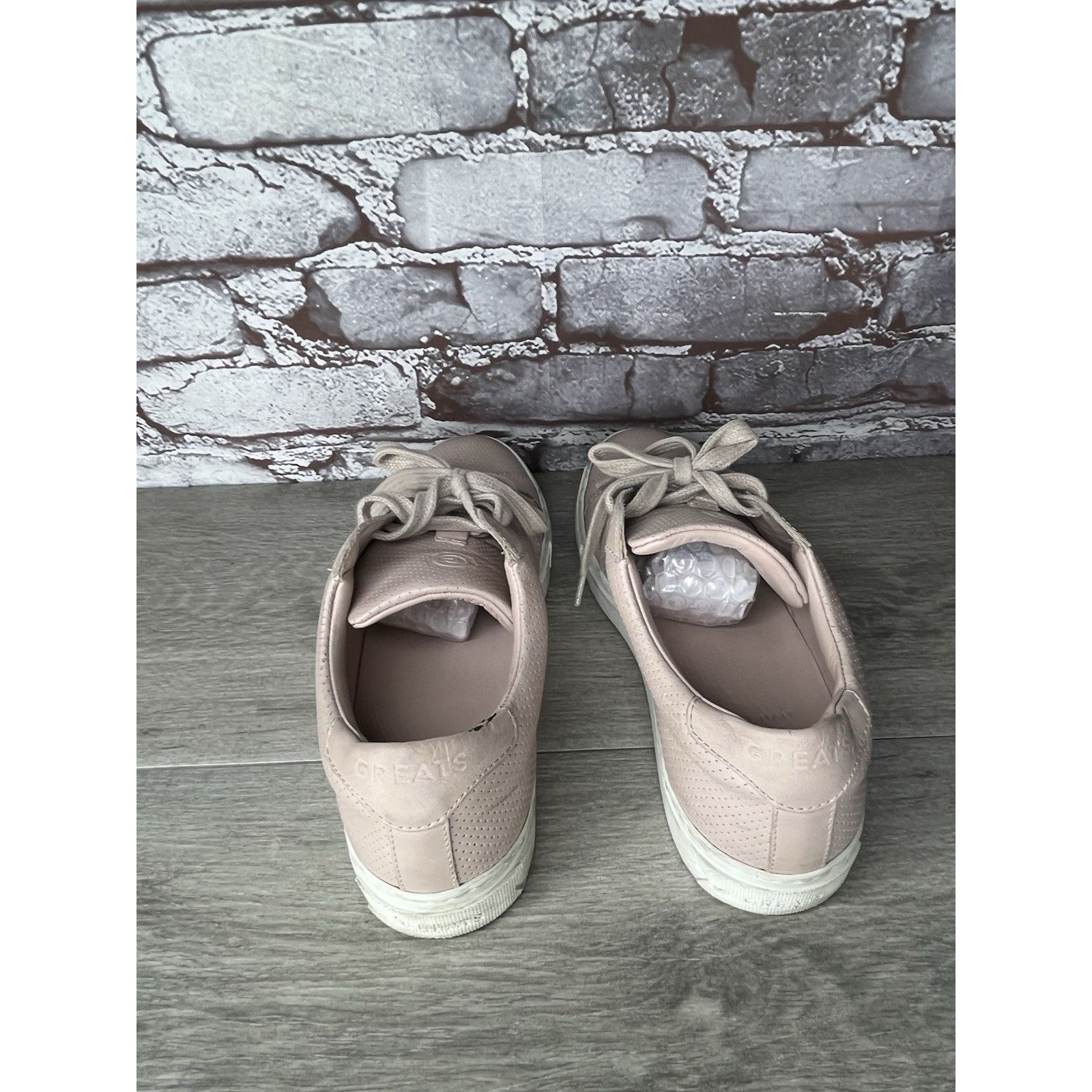 Greats GREATS The Royale Pink Perforated Leather Sneakers Shoes Wom Size US 8.5 / IT 38.5 - 6 Thumbnail